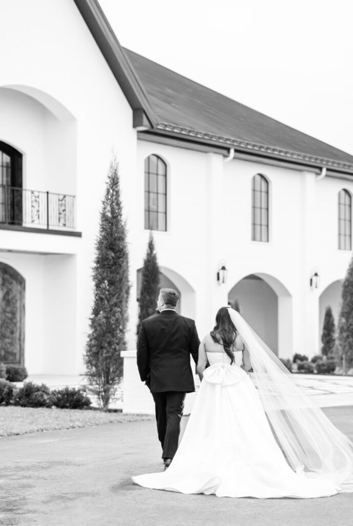 Newlyweds walking to sign Arkansas marriage license